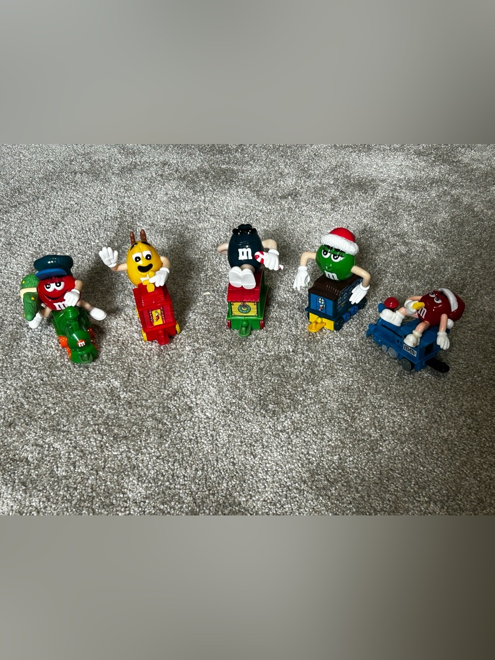Vintage M&M’s Christmas Train Lot of 5 Candy Topper Figures Holiday Collectibles